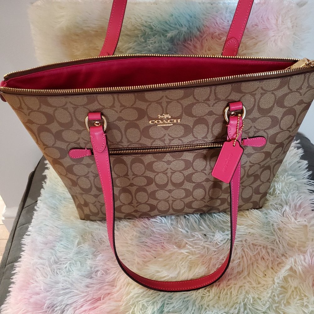 Brand new coach purse